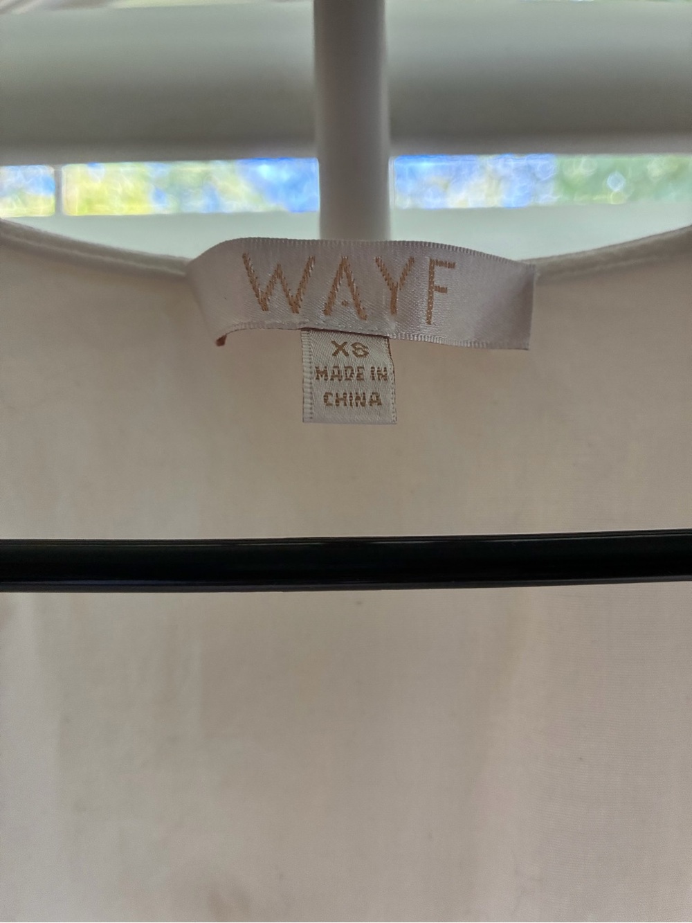 Wayf White Ruffle-Trim V-Neck Button Blouse - Picture 4 of 8